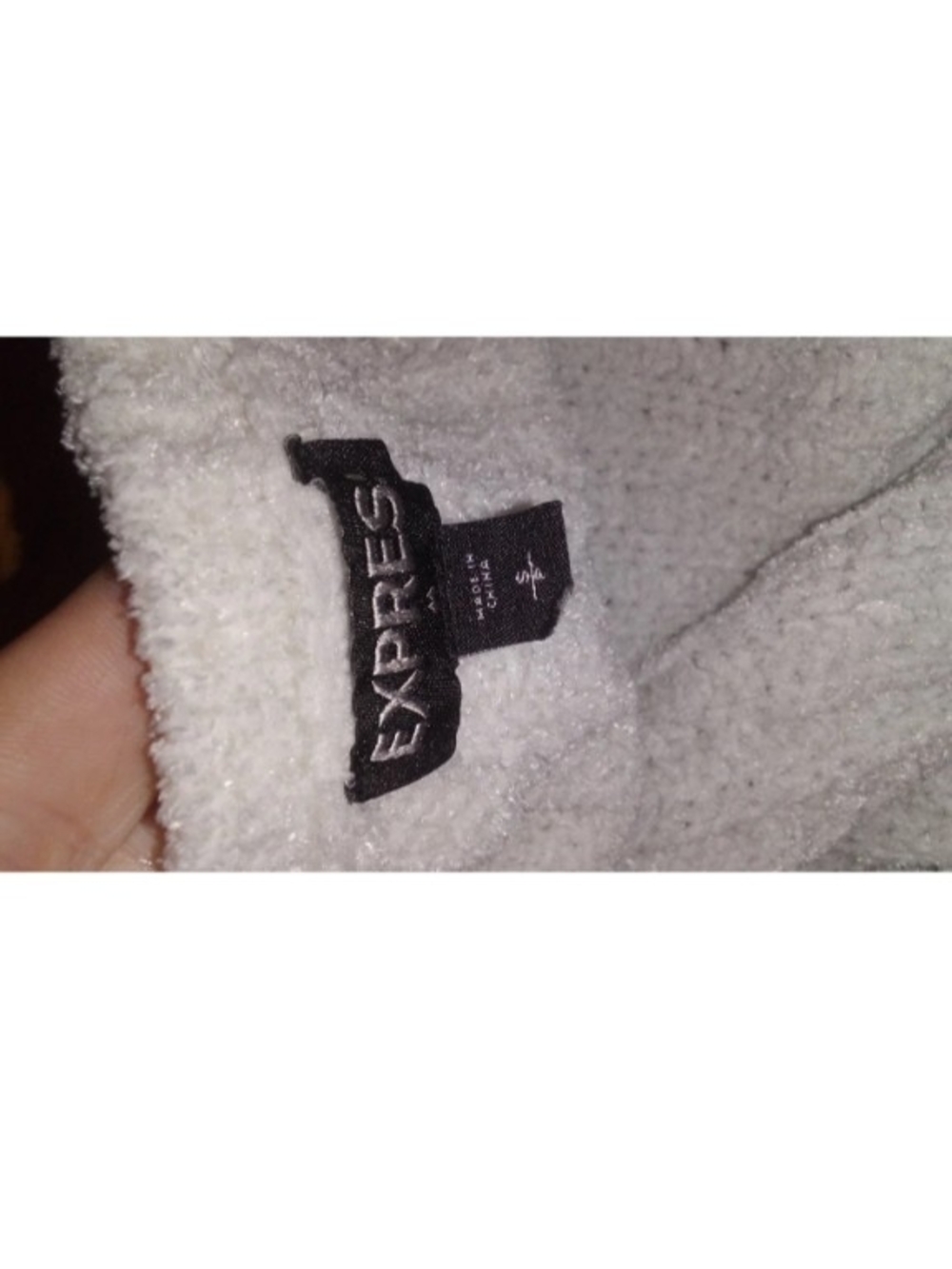 Express Cream V-Neck Ribbed Knit Sweater - Picture 2 of 3